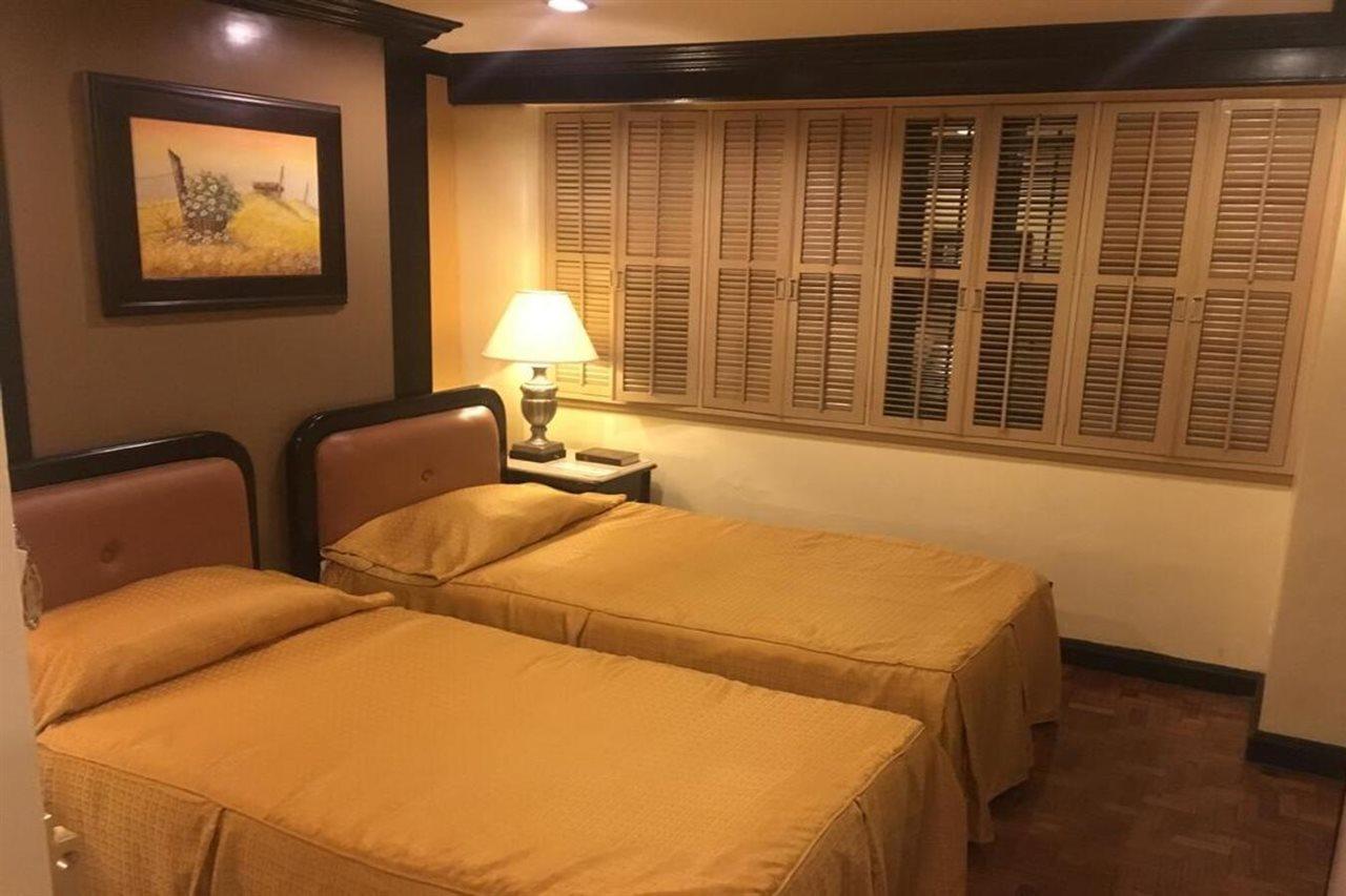 Lourdes Suites Makati City Екстер'єр фото
